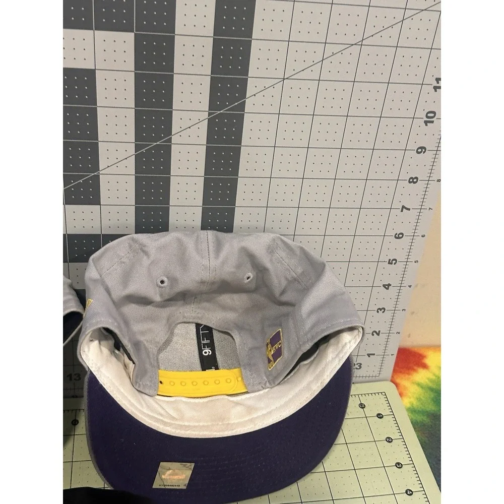 La Lakers Hat Lot Of 3‎